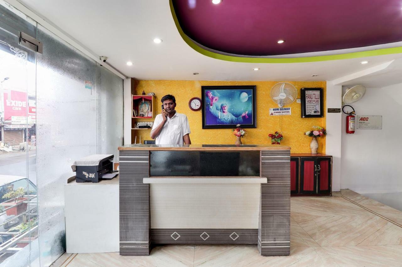 Oyo 45398 Kunal Hotel Etawah Exterior photo